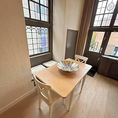 Cozy Independent S2, Centre Aparthotel Dordrecht